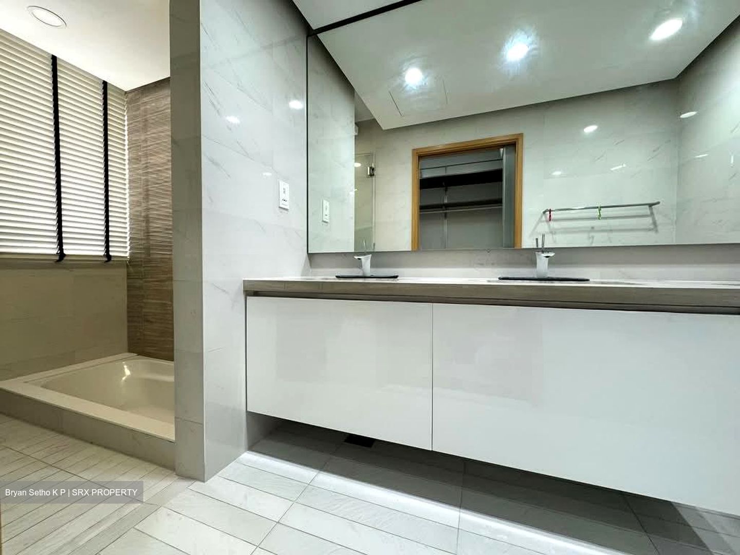 Este Villa (D28), Terrace #582881461